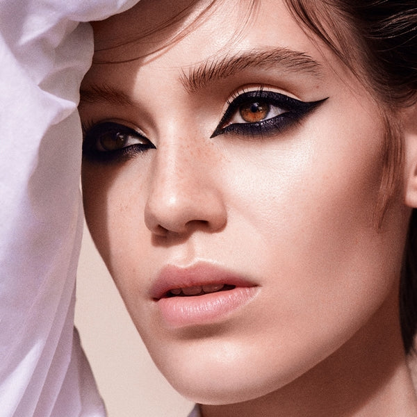 ANASTASIA BEVERLY HILLS Darkside Waterproof Liner