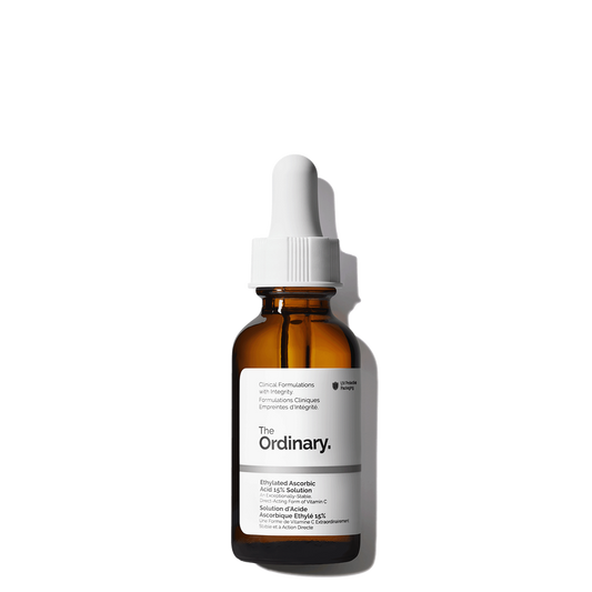 The Ordinary Solution d’acide ascorbique éthylée à 15 %